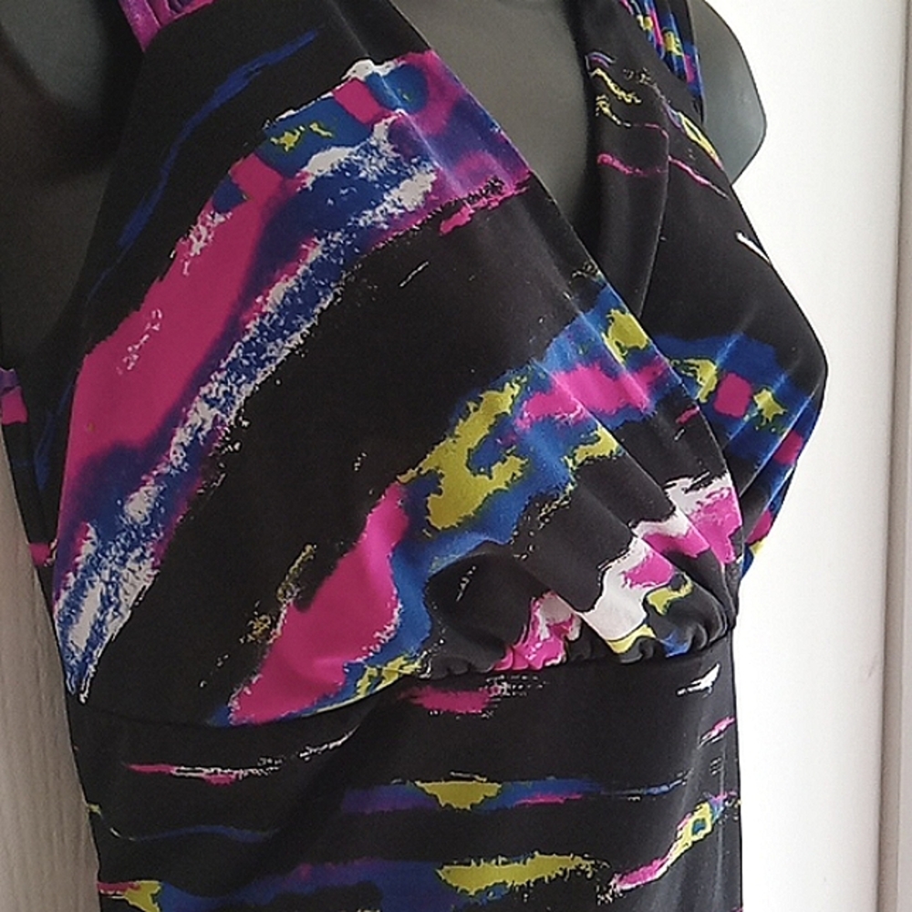 ⭐️ Host Pick ⭐️ Cleo Petite | Colorful Trendy Sleeveless Top - Picture 6 of 6